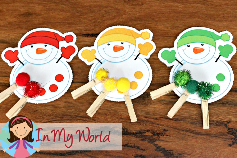 FREE Winter Preschool Centers. Snowmen Color Matching Activity.